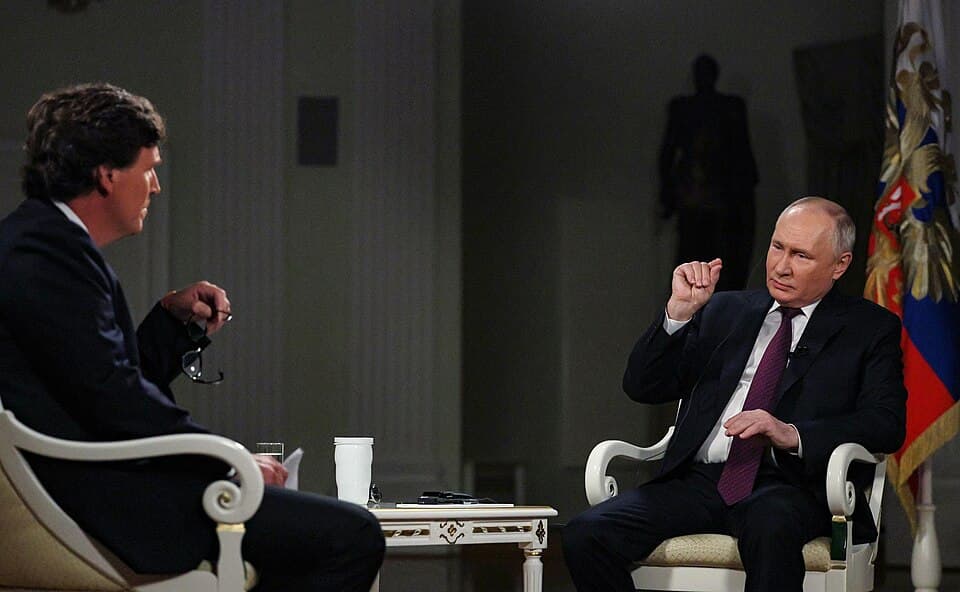 Carlson interviewing Vladimir Putin in Moscow, February 2024.